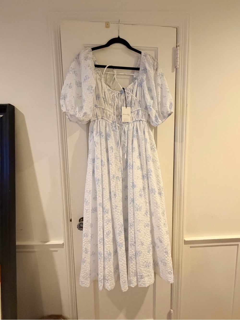 Amable by Mable Edda Coastal Midi Dress Light Blue Floral M NWT